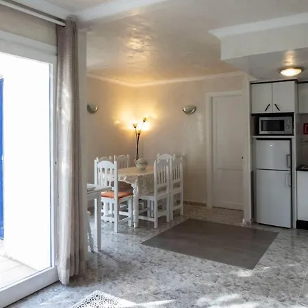 50m Dal Mare Incantevole + Piscina Apartmán *