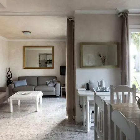 50m Dal Mare Incantevole + Piscina 아파트 *